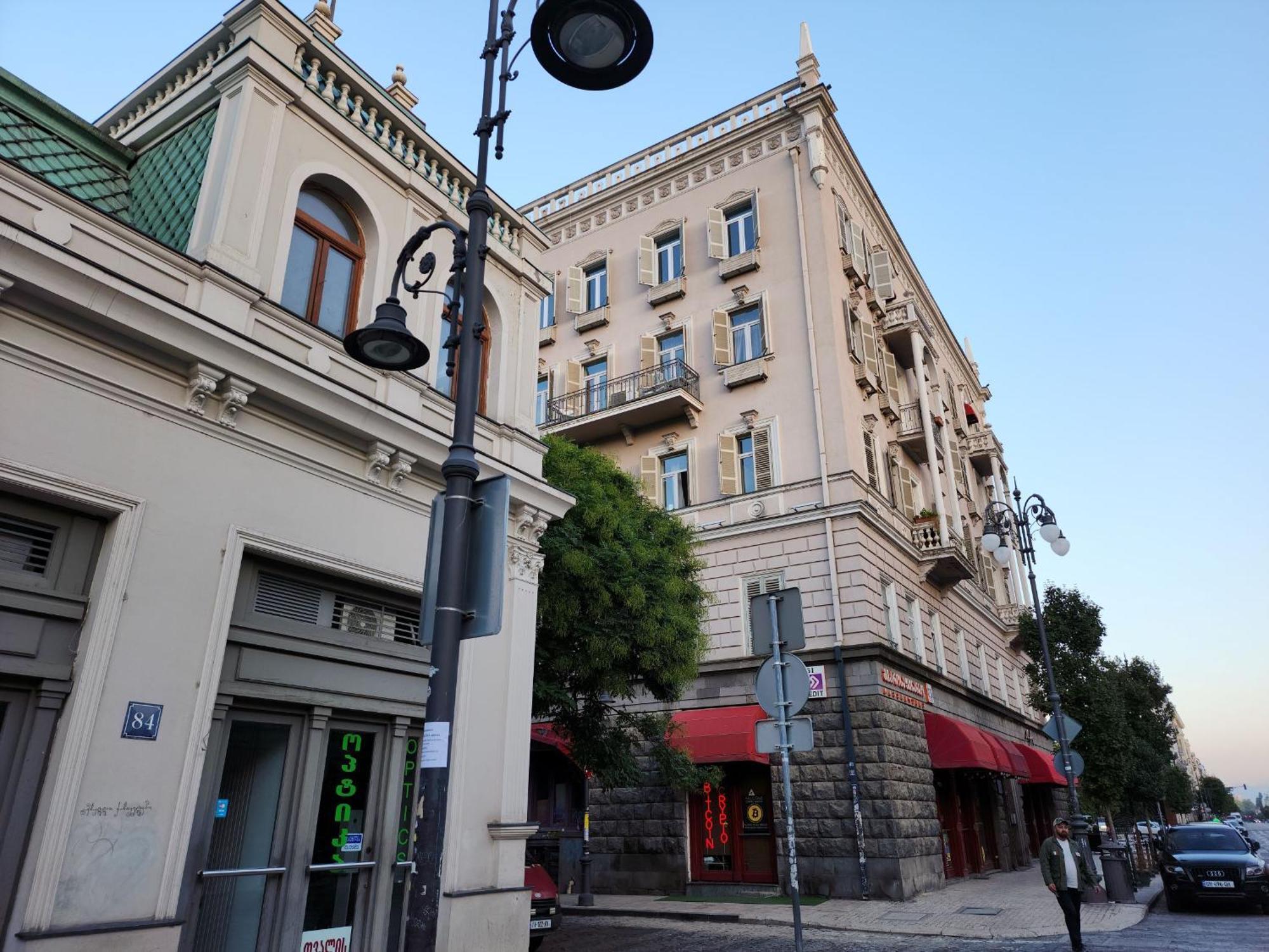 Gallary Hostel Tbilisi Eksteriør billede